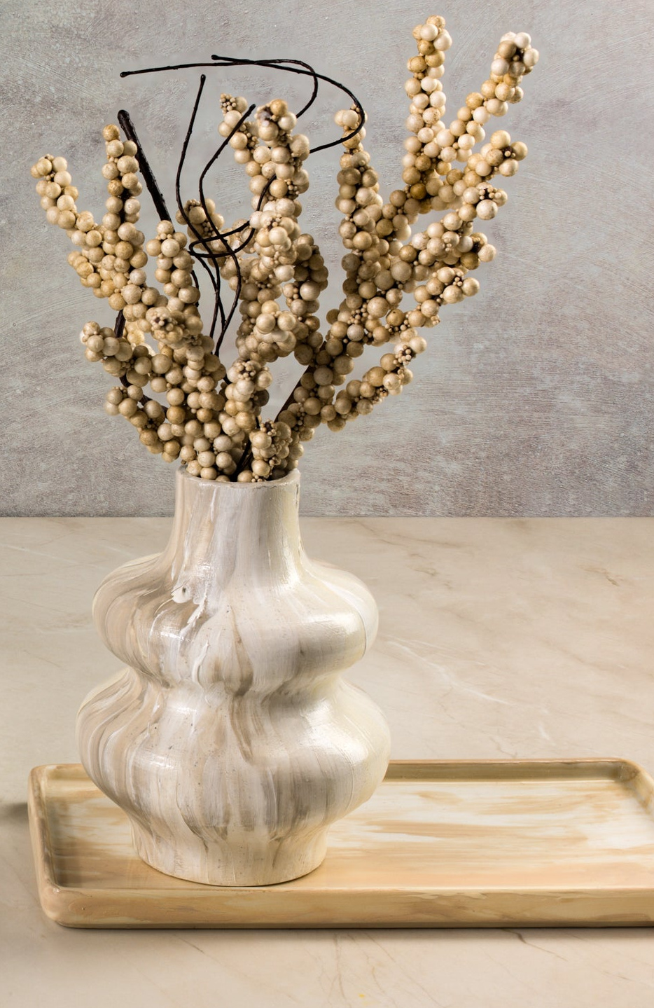 Modern Decor, Medium